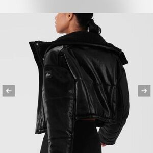 ALO Yoga Orion Cropped Puffer Jacket Black, Size M